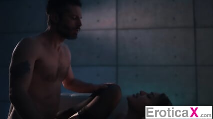 Seduction Unleashed: Beauty Ali Gazelle's Intimate Encounter