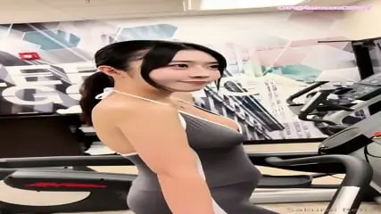 Chinese Gym Seduction: Trainer and Girl Get Intimate