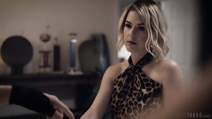 Kit Mercer Stars in Moms Helping Hands Scene