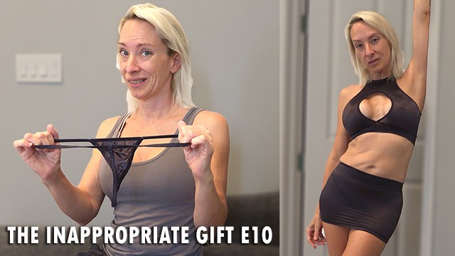 Stepmother's Day Surprise with MILF Stella in 4K