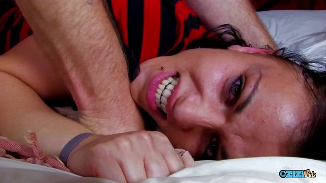 Brunette Babe Enjoys Intense Blowjob and Pussy Slam