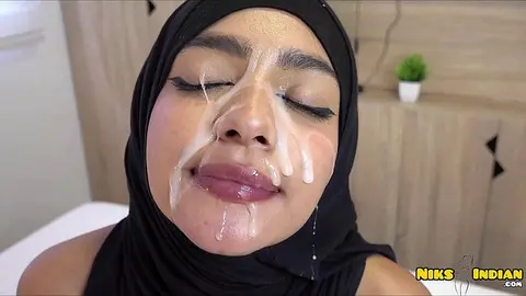 Desi Boy Hooks Up with Hijabi Teen on Eid