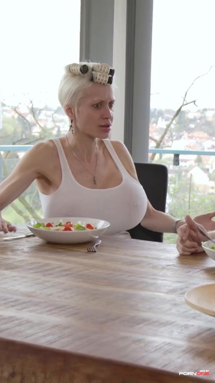 Tanya Virago Sizzles in Mature 4K