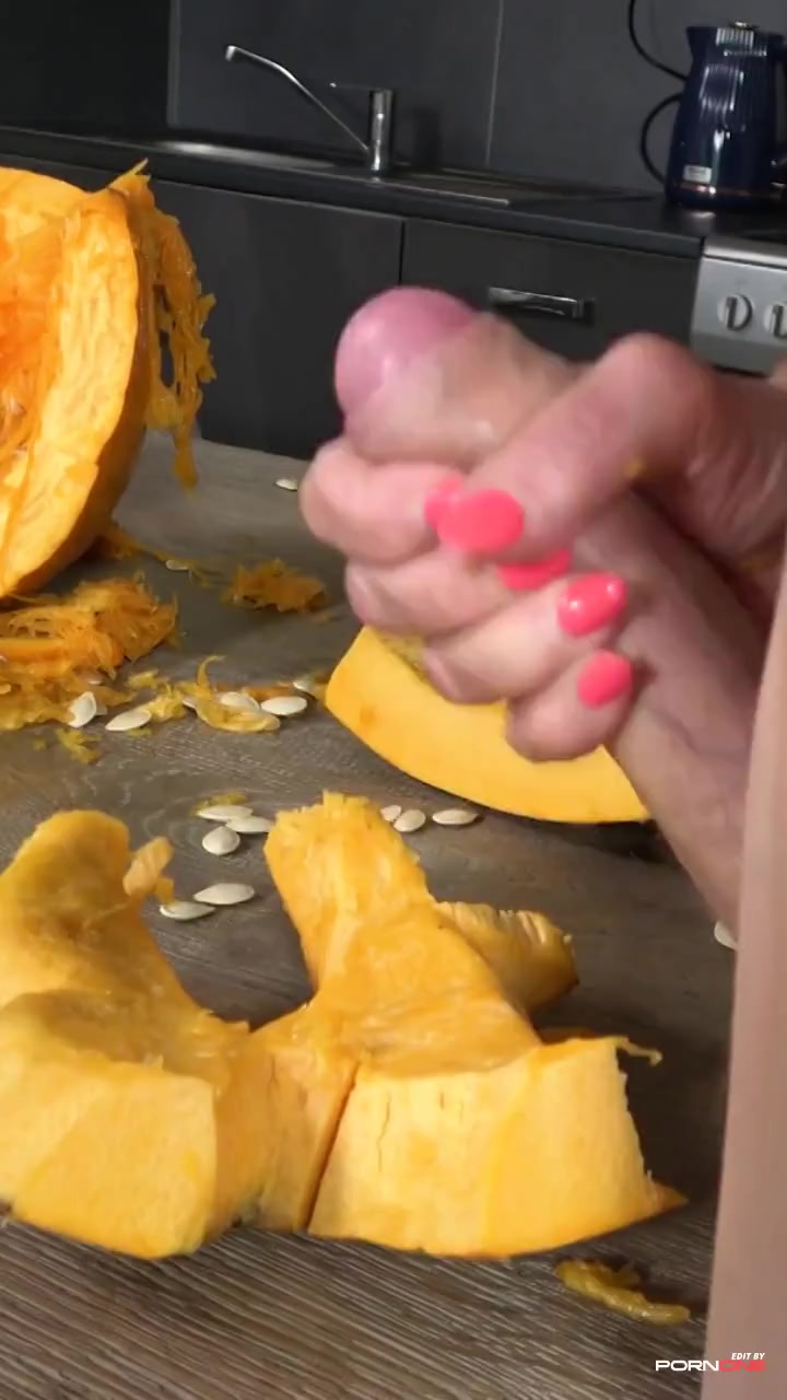 Granny Big Tit Video in 1080P