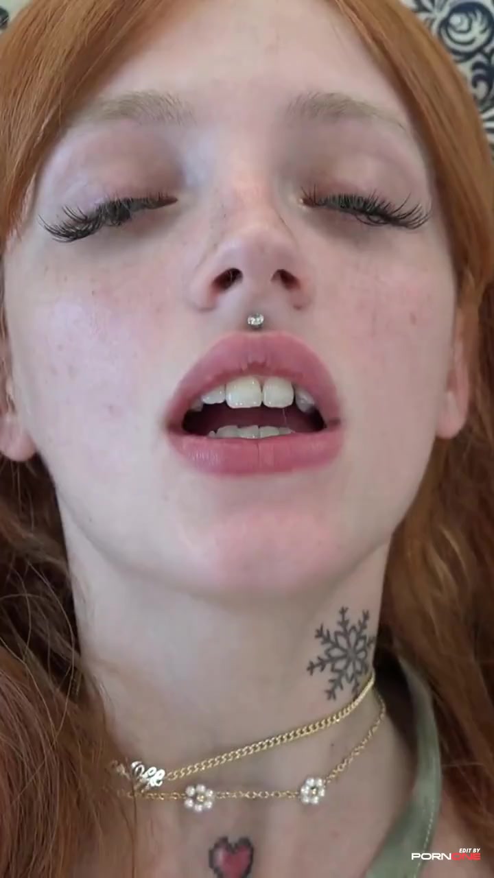 Kate Bloom's Anal Debut: A Sultry Premiere