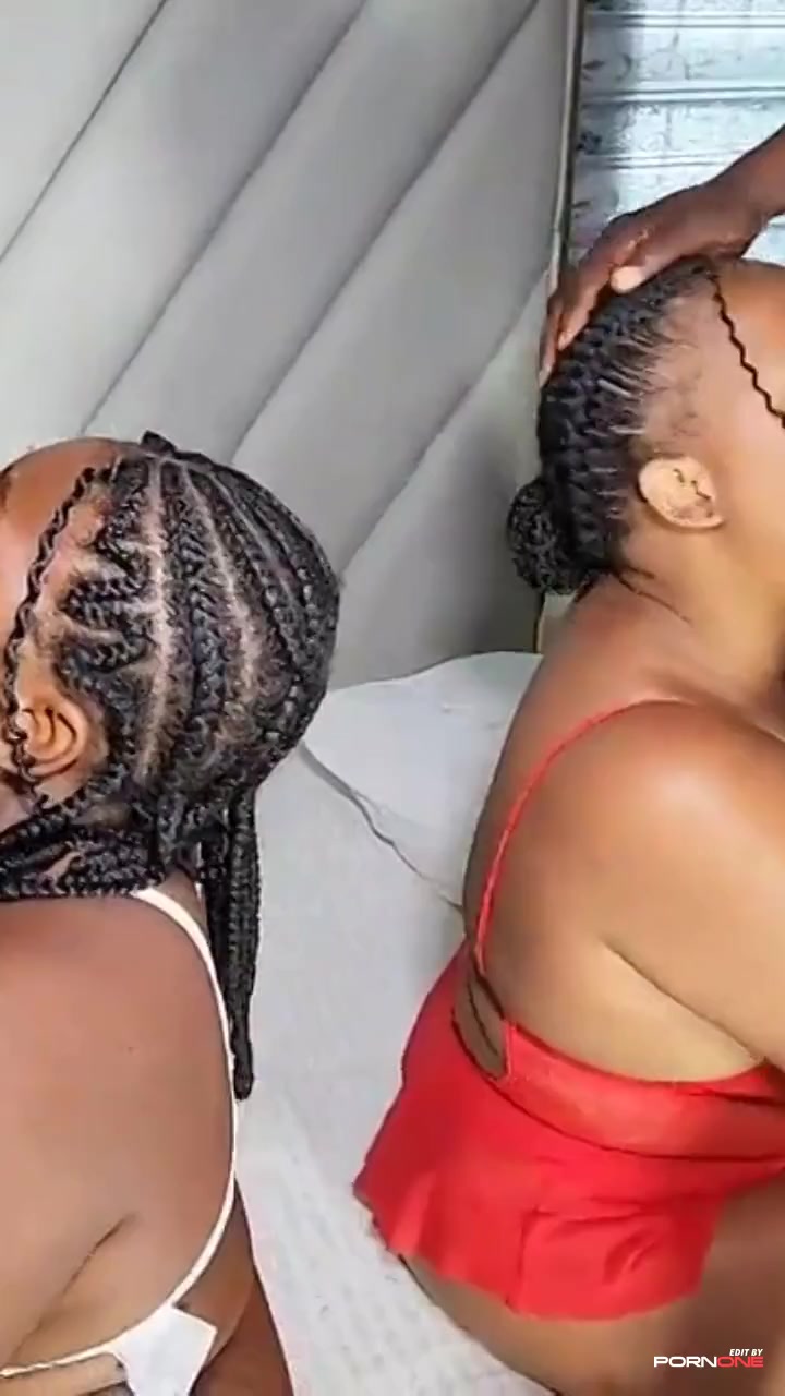 African Homemade Foursome: Big Asses & Hot Action