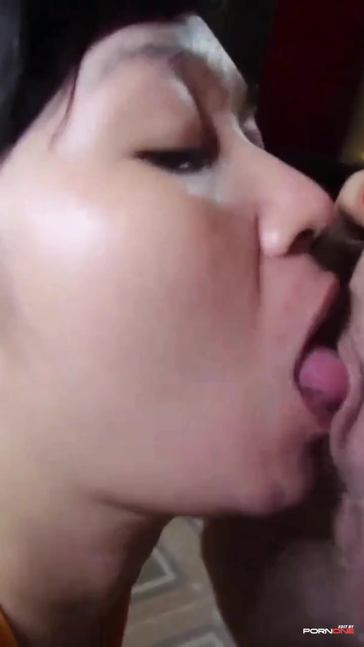 Mature Chinese Wei Enjoys Anal Sex in Hardcore Clip