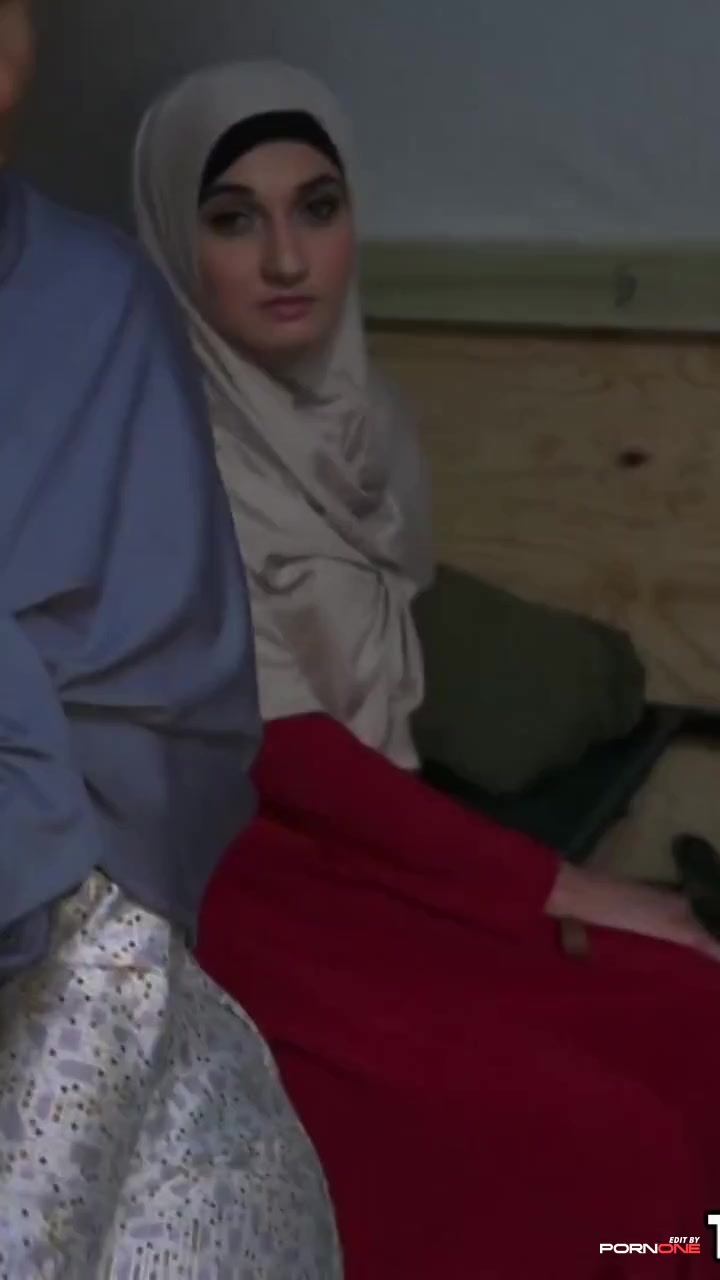 Ramadan Threesome: 2 Muslim Women in Passionate Encounter