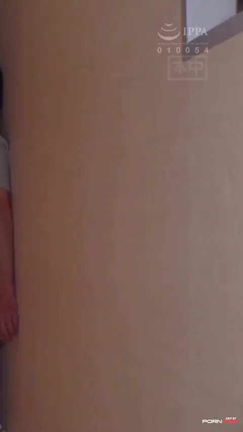 Asian Milf Next Door Exposed in 30 Seconds