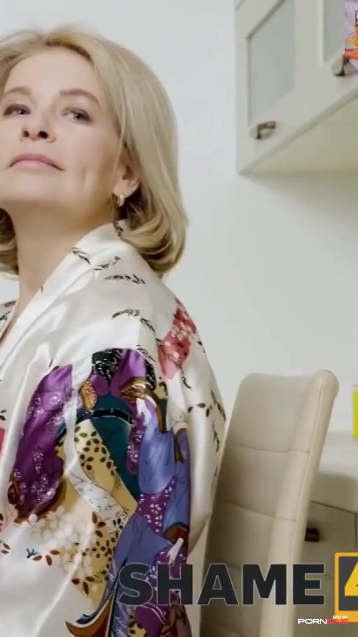 Diana Douglas Enjoys Intergenerational Passion
