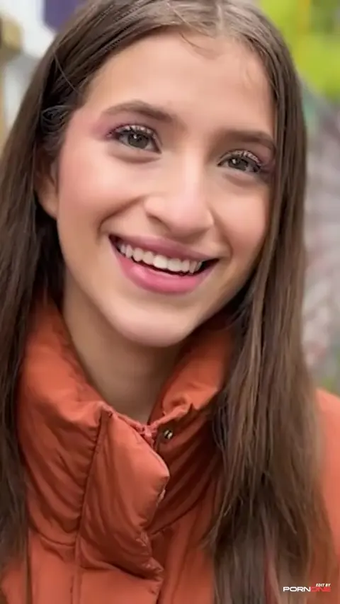 Sofia Smith Exposed at 19 in Wild Scene