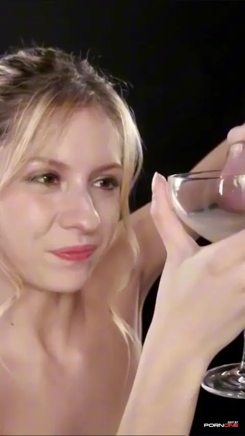 Rebecca Volpetti in Gokkun Action