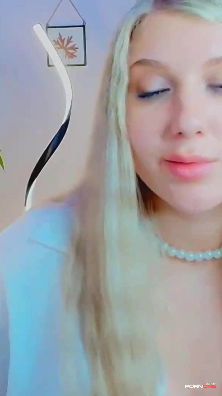 Blonde Teen Beauty in Short Clip