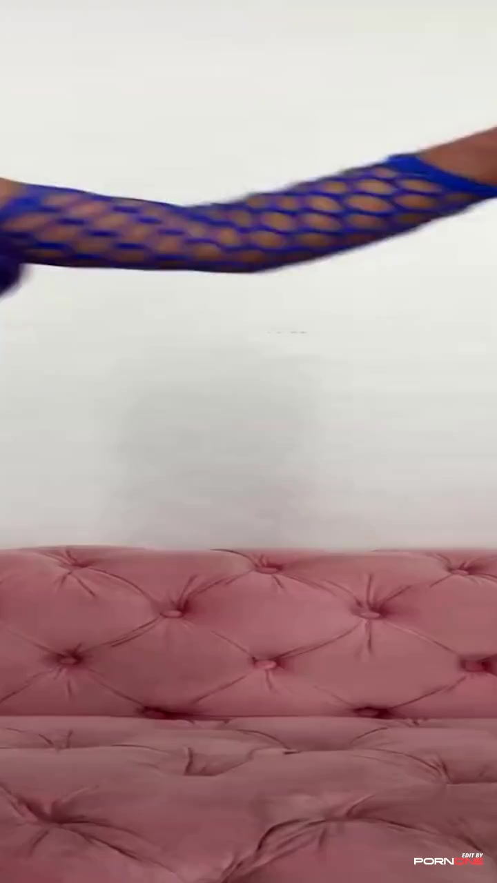 Live Adult Cam Show on PornOne