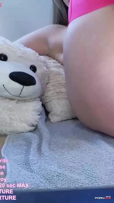 Hayleex Sizzles in a 31-Second Teaser