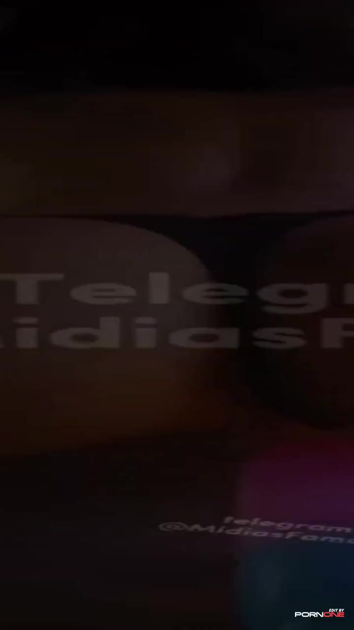 Teen Amateur Brenda's Big Tits Masturbation Session