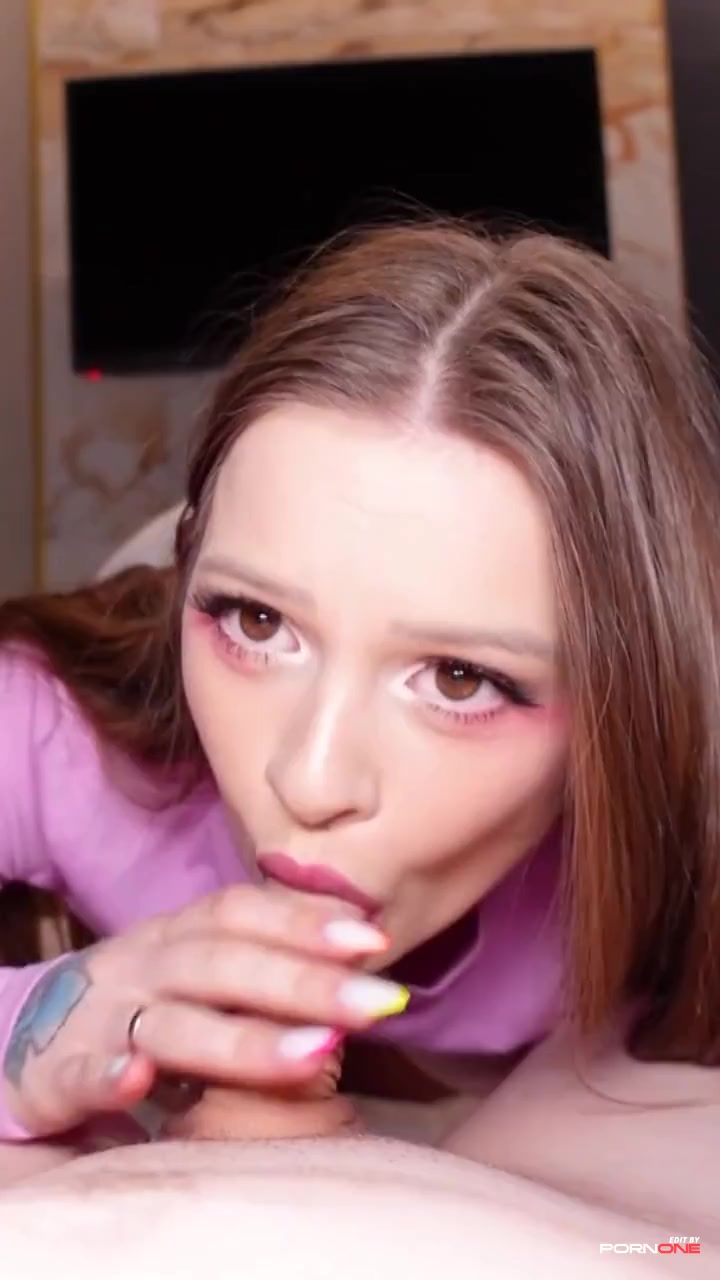 Teen Seduction: POV Fucking with Gorgeous Amateur