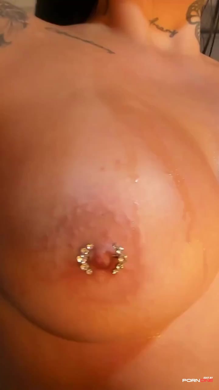 Latina Short | Hot 38-Second Scene