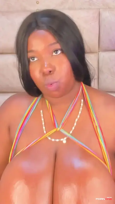 Ebony BBW Teen Shows Off Huge Natural Boobs