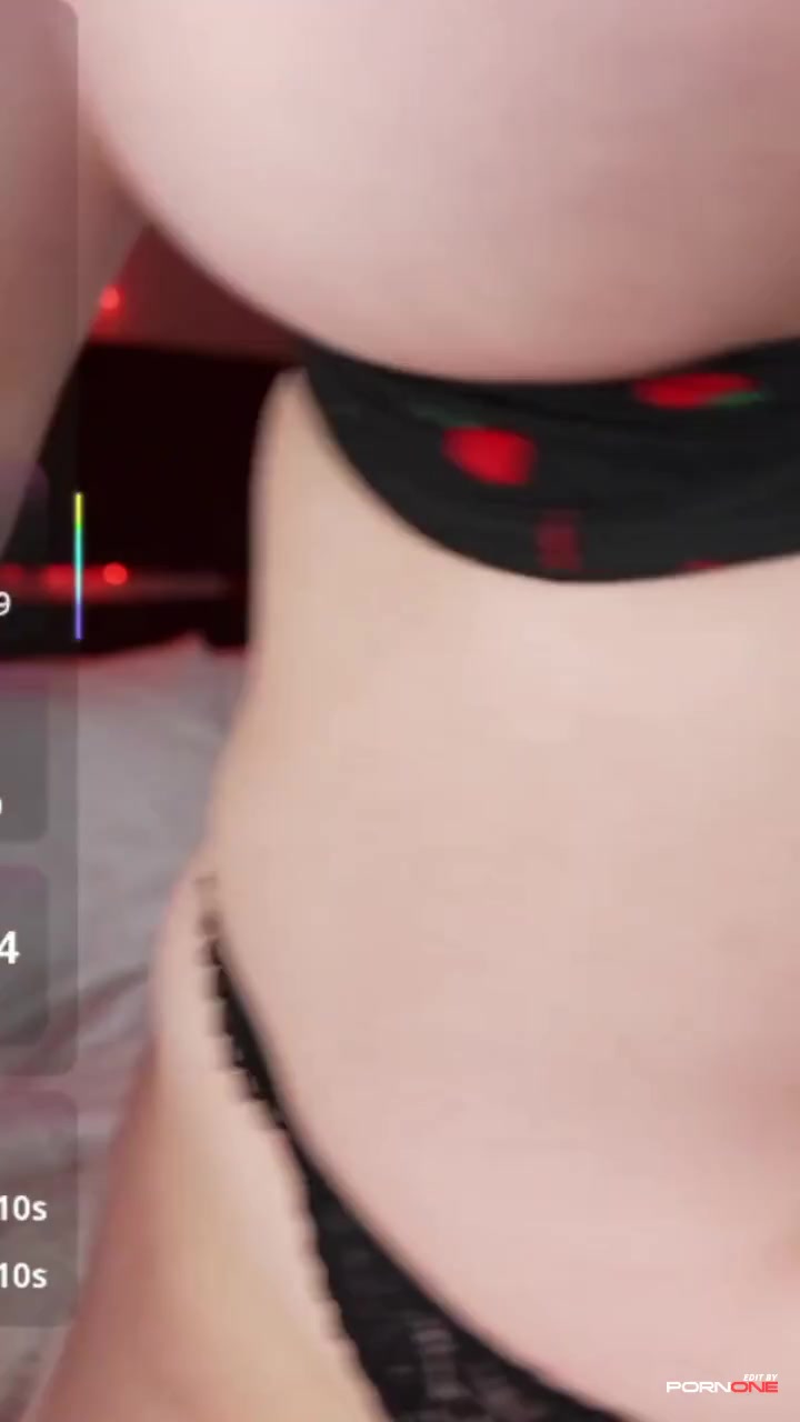 Breast Appreciation in 34 Seconds of Pure Delight
