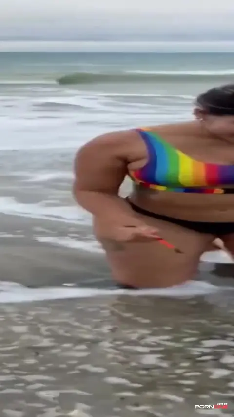 Hellen Mero in Intense Latin Action