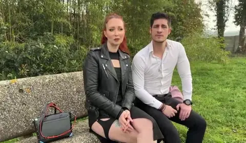 Mature French Amatrices in FFM Threesome Action