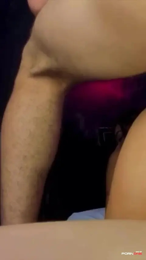 Latina Webcam Model Lucy in Intense Throat Action