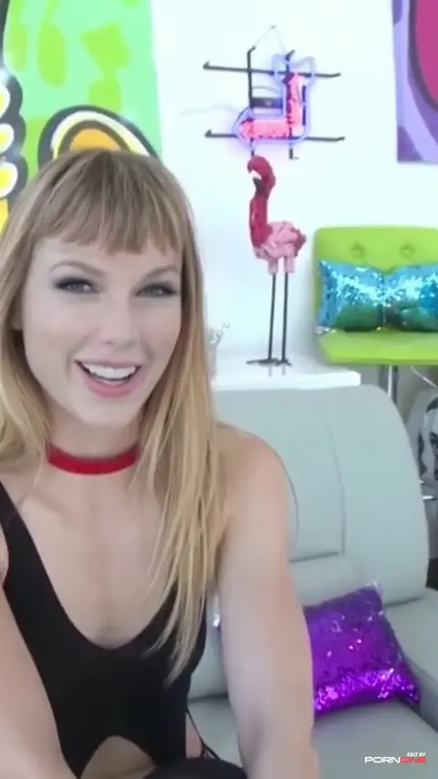 Taylor's Sexy Lingerie Cumshot Adventure