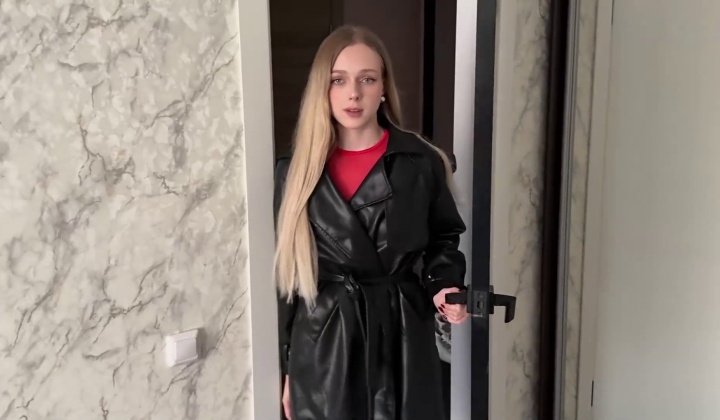 Busty Blonde Teen's Unexpected Encounter