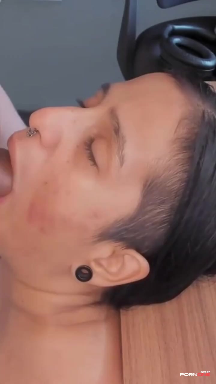 Deep Throat Action Unleashed in 38 Seconds