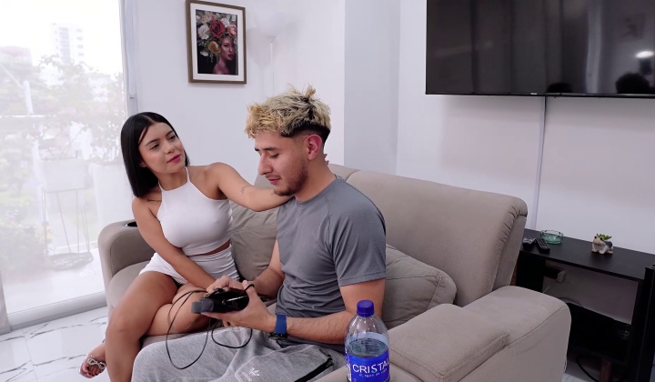 Seduction Unleashed: Inexperienced Guy Falls for Temptation