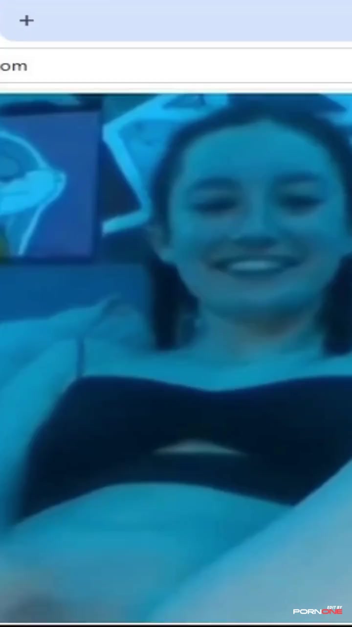 Cute Teen's Random Chat Encounter Goes Viral