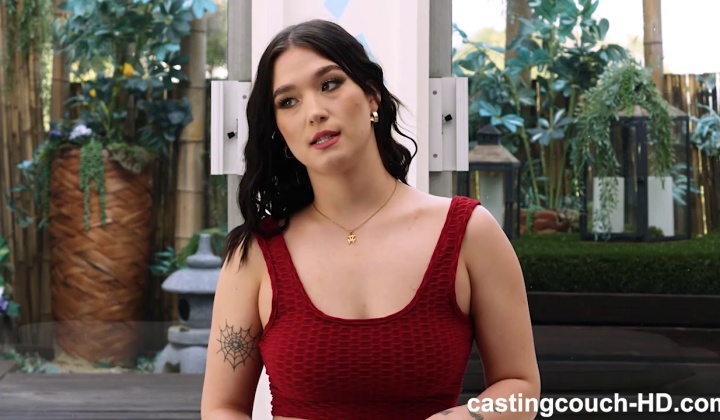Tessa Violet CCHD: Explore Sensual Delights