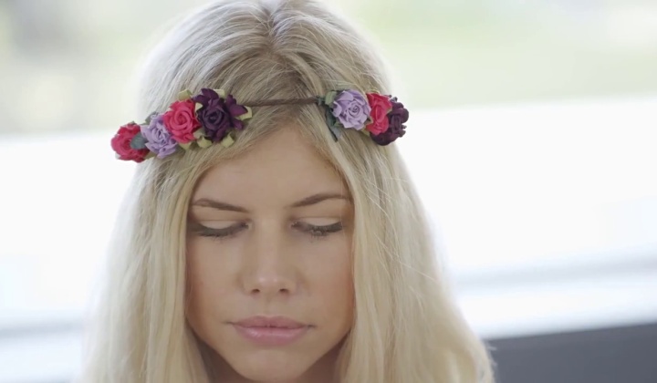 blonde hippy beauty enjoys her yoga instructor's bbc  ?