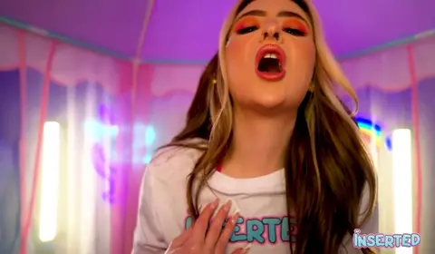 Mandii Rose Sizzles in Big Tits & Hot Panties Action