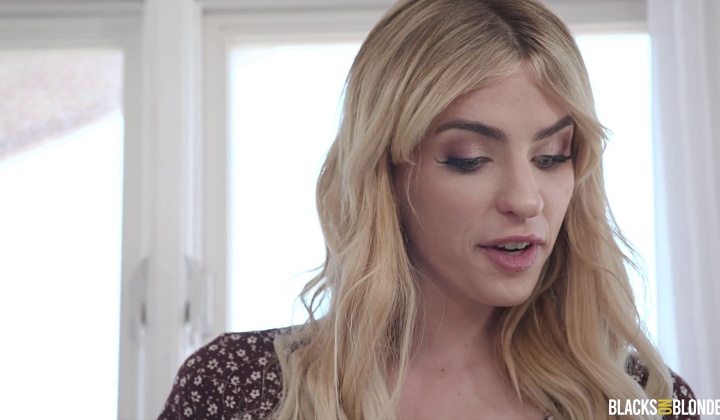 Blondes Love Double Penetration with Graycee Baybee