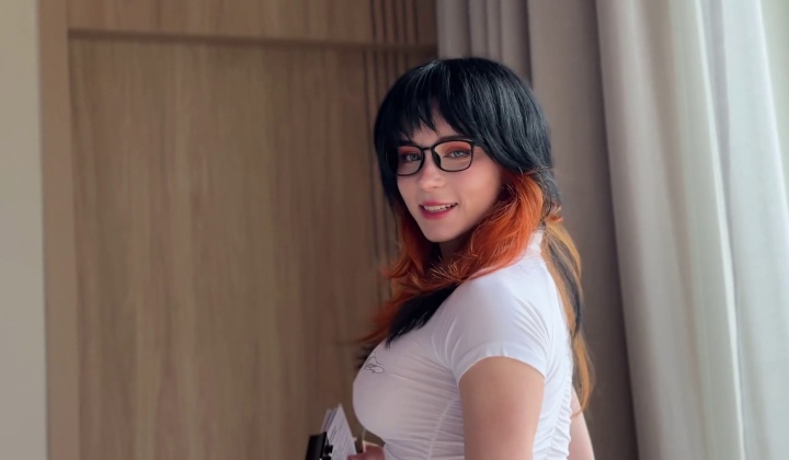 565 boss fucks secretarys ass hard without lube at workplace  ?