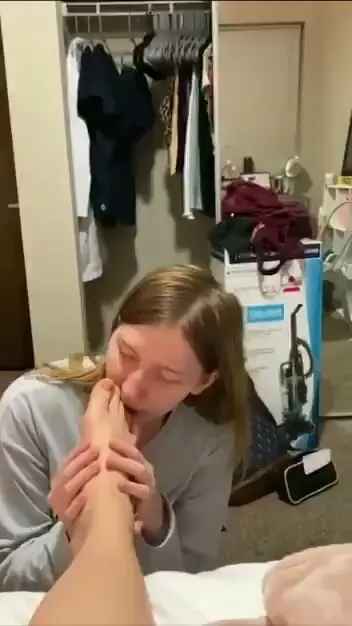 Fresh Feet & Seductive Touches