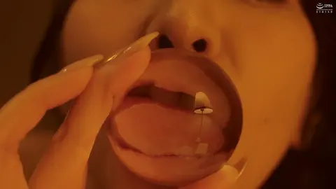 Asian Glass Licking 3: Smooth & Sensual