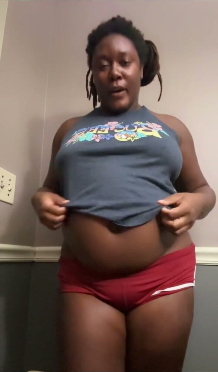 Ebony Mom Shows Off Her Big Belly in Intimate Moment