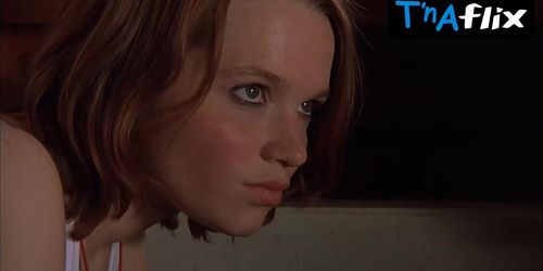 Doreen Dietel Sexy Scene  in Madchen, Madchen 2 - Loft Oder Liebe