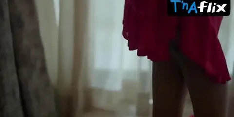 Aayushi Jaiswal's Sensual Scene in Lady Finger