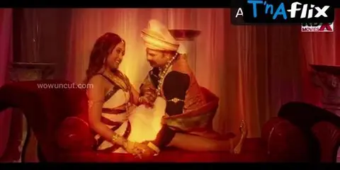 Jaya Pandey Sizzles in Matkani Ke Matke Scene