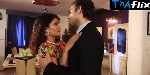 Manisha Jain Sexy Scene  in Rangeen Kahaniyan