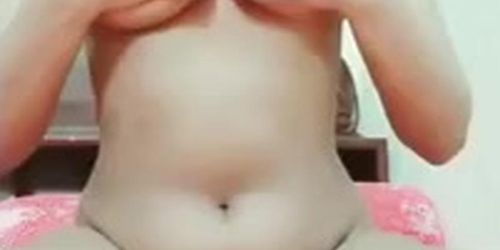 Desi Nude Girl Squeezes Her Tits And Fingers Her Pussy