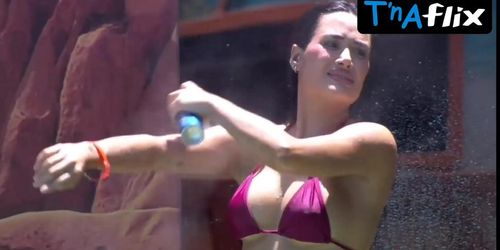 Jordana Morais Sizzles in Big Brother Brasil 2026 Bikini Scene