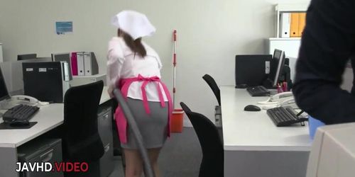 Chihiro Akino's Blowjob and Creampie Delight in the Office