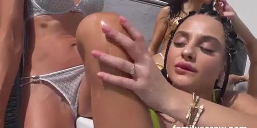Familyscrew Mia Trejsi Mini Mitzix And Linda Caprice Part Fucking Little Whores (Little Caprice)