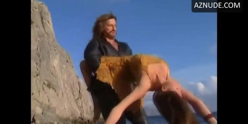 Ellen Slusarchi Underwear Scene in Kogda Bogi Usnuli HD