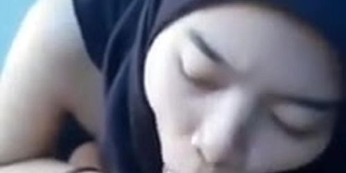 Zilviazu Jilbab Suka Banget Ngentot - HD Homemade Scene